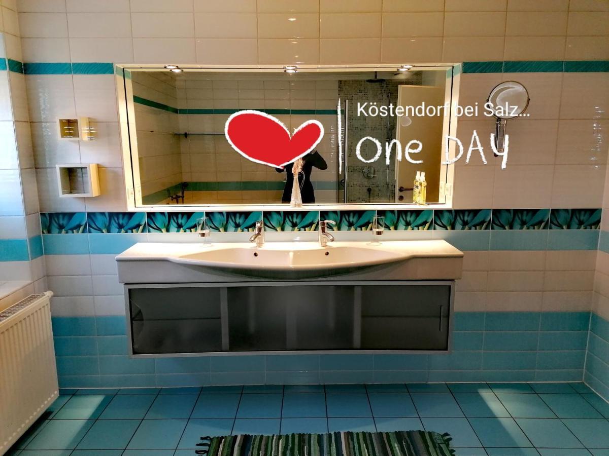 Taferne In Koestendorf - Ferienwohnung Monteurzimmer Neumarkt am Wallersee Buitenkant foto